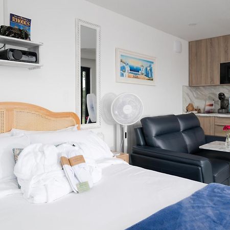 Lakescape - Waterfront Self- Catering Cabins Enniskillen Dış mekan fotoğraf