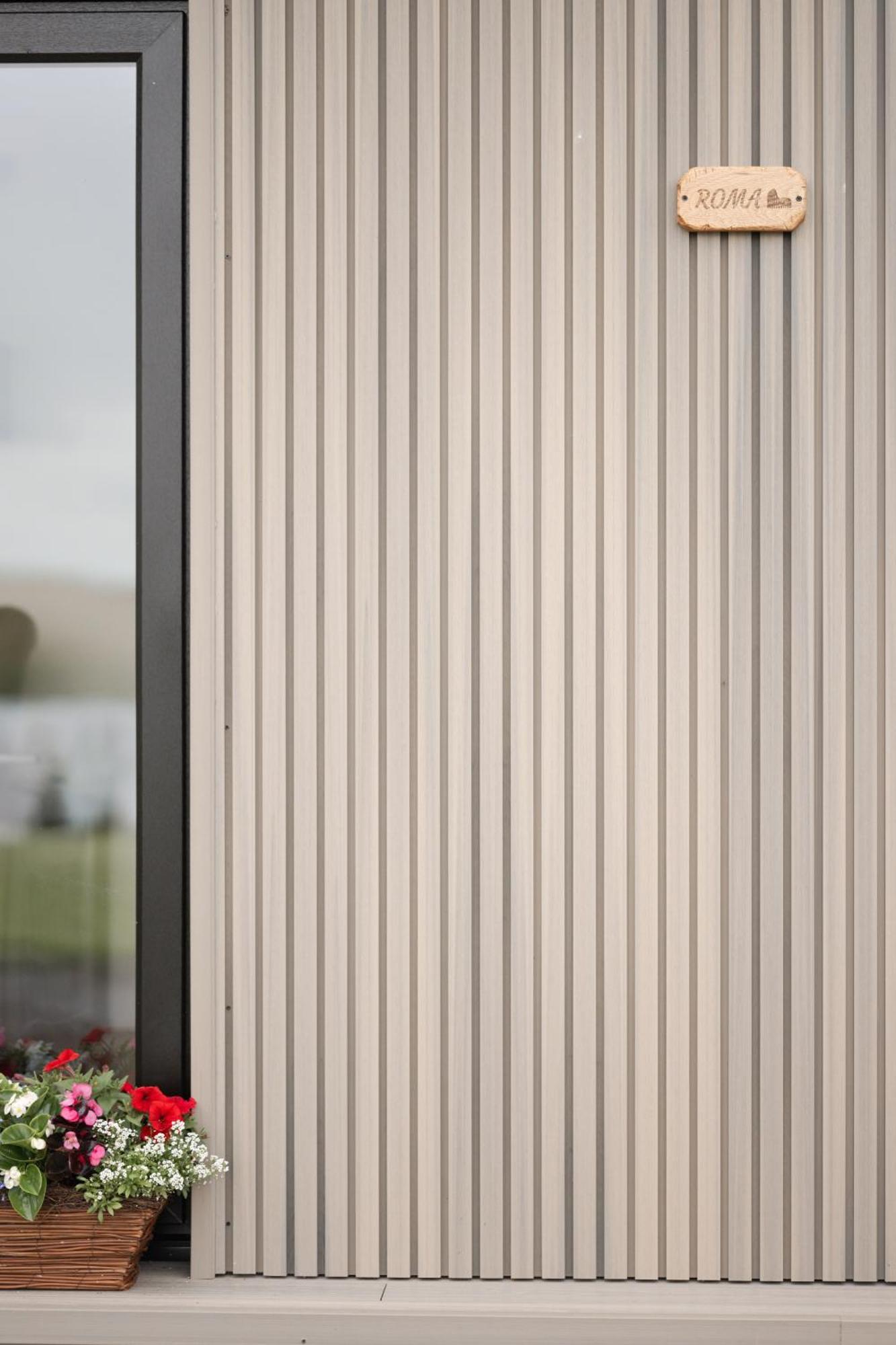 Lakescape - Waterfront Self- Catering Cabins Enniskillen Dış mekan fotoğraf