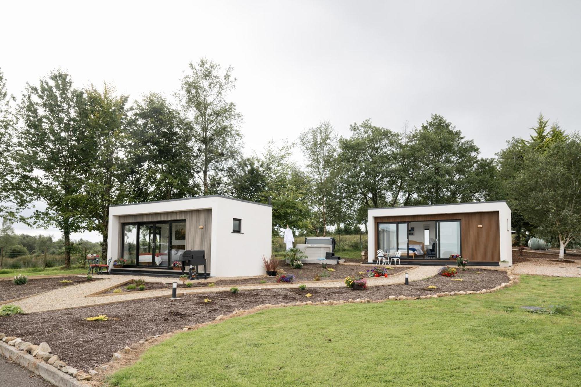 Lakescape - Waterfront Self- Catering Cabins Enniskillen Dış mekan fotoğraf